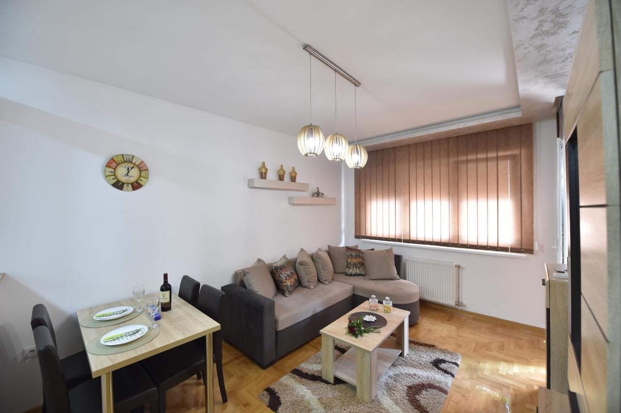 Apartment Sinisa With Garage Novi Sad Buitenkant foto